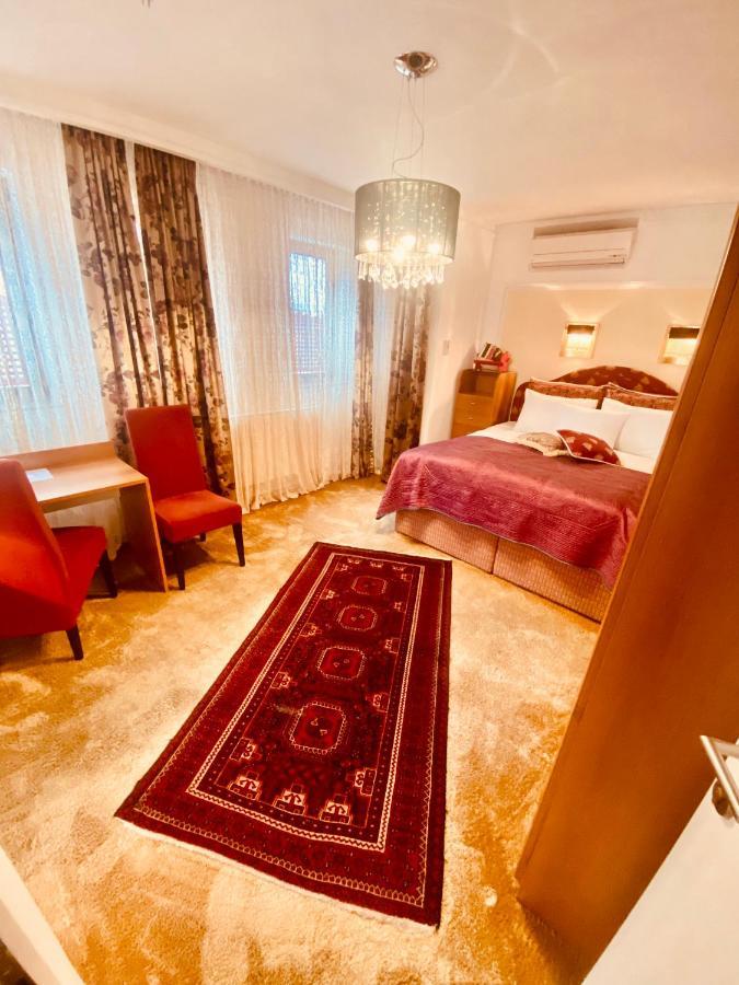 Halvat Guesthouse Сараево Екстериор снимка