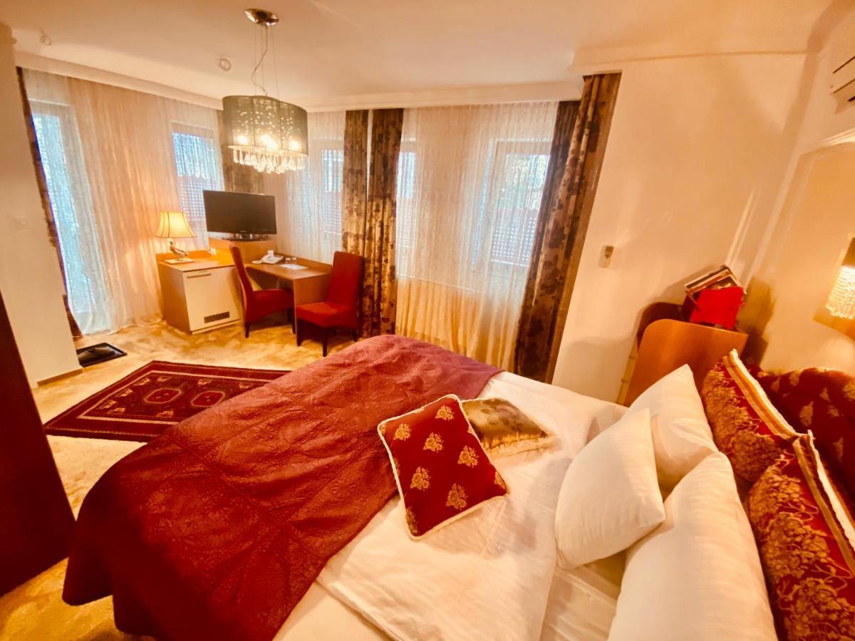 Halvat Guesthouse Сараево Екстериор снимка