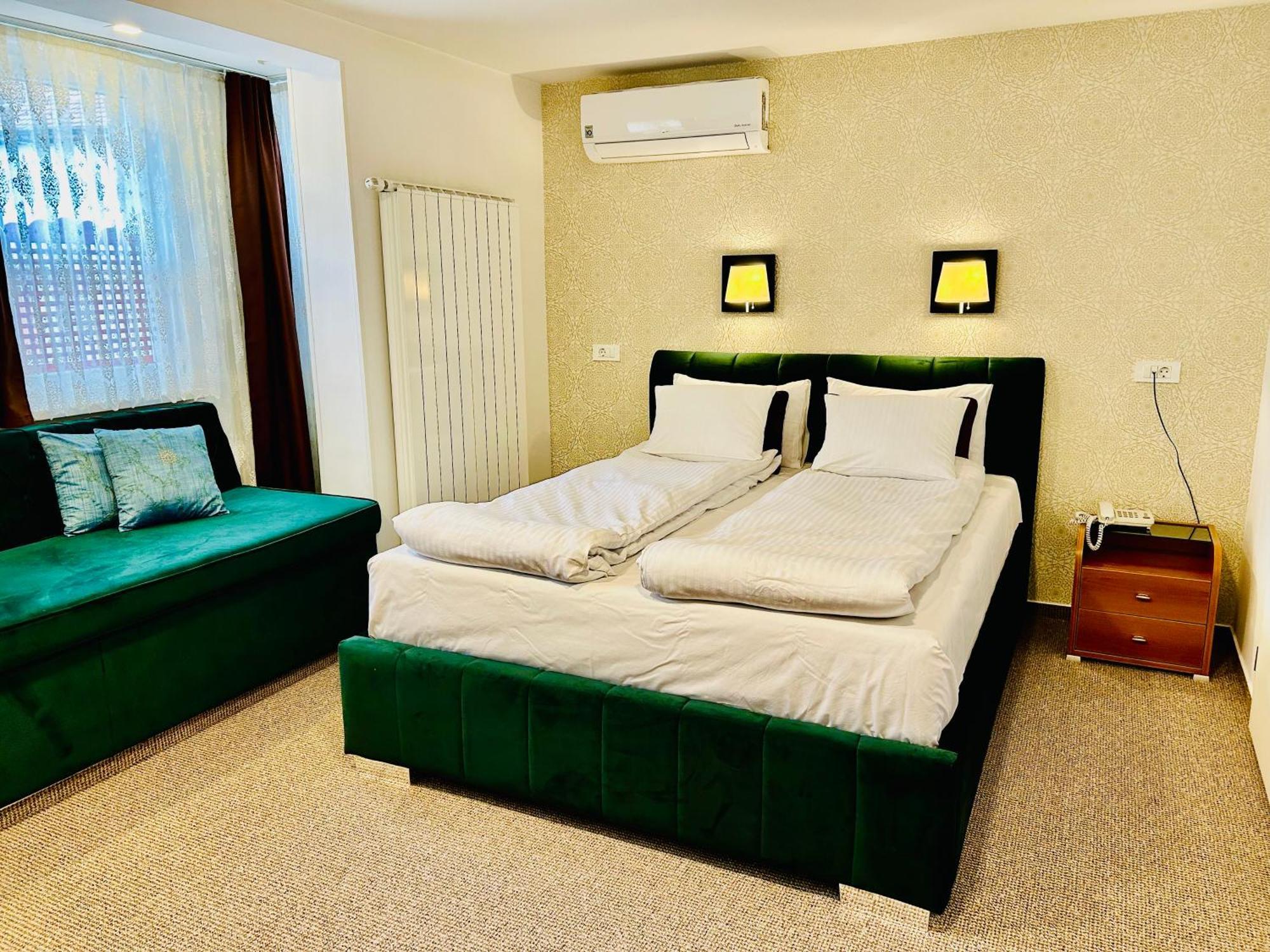 Halvat Guesthouse Сараево Екстериор снимка
