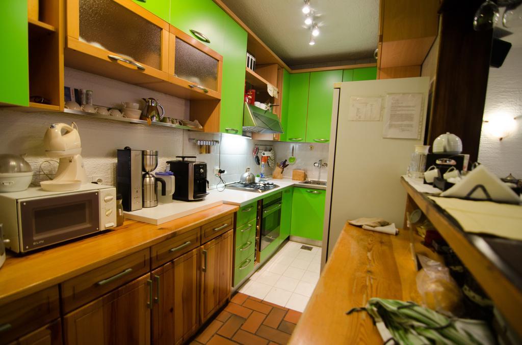 Halvat Guesthouse Сараево Екстериор снимка